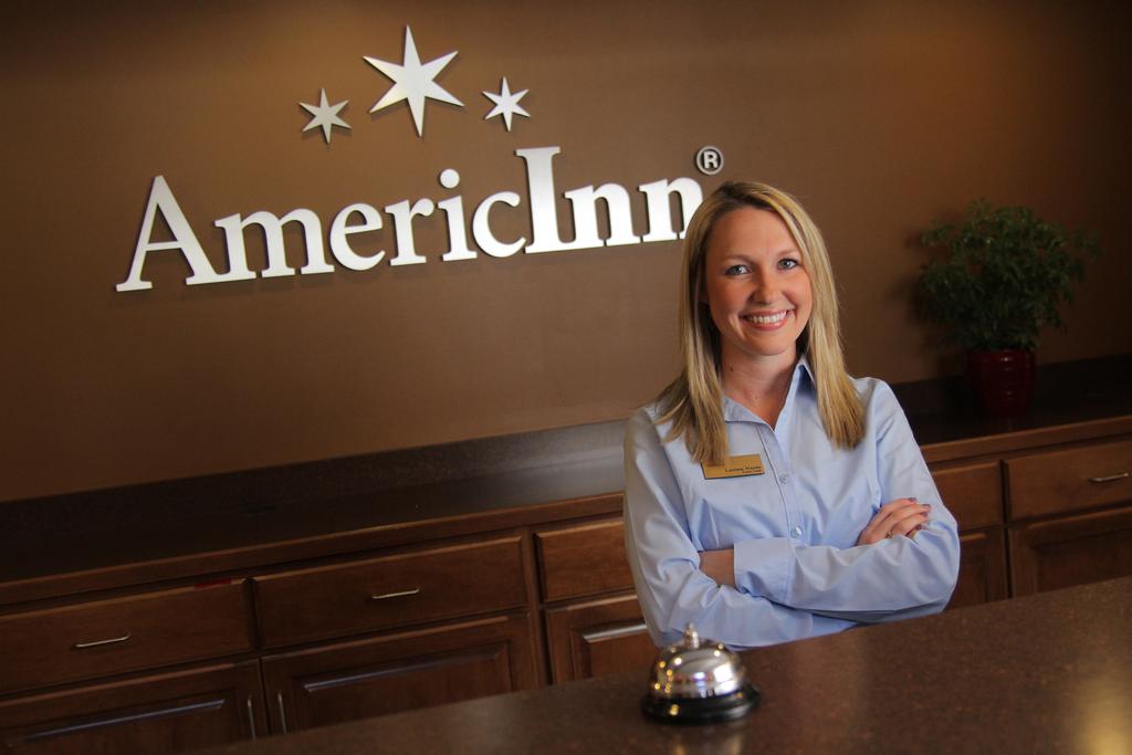 Litchfield AmericInn Lodge and Suites