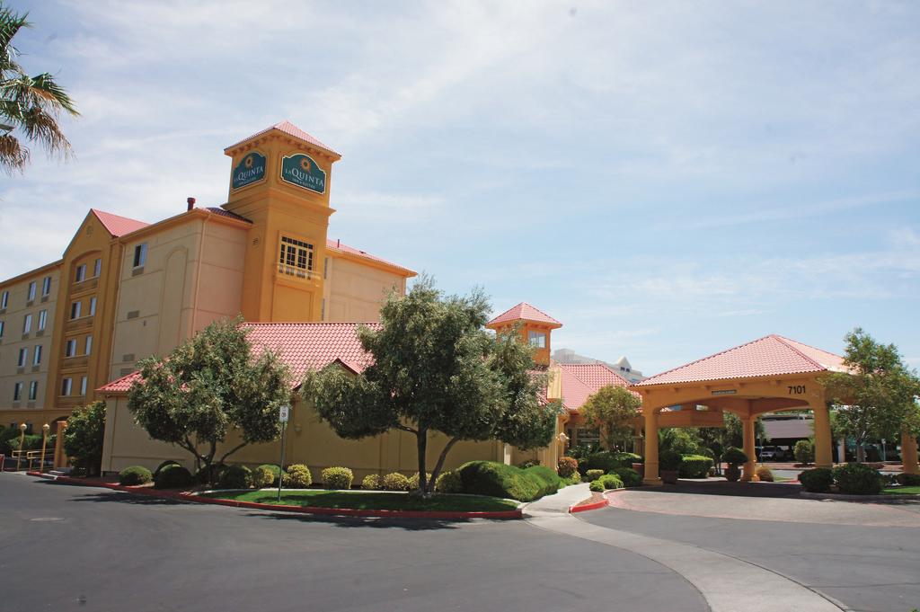 La Quinta Inn and Suites Las Vegas Summerlin Tech