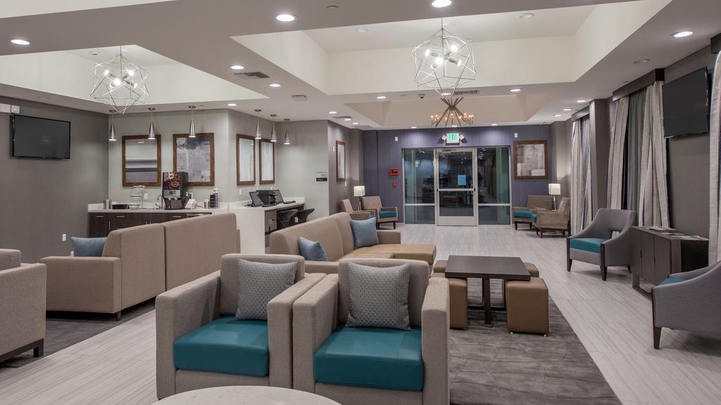 BEST WESTERN PLUS Gardena Inn and Suites