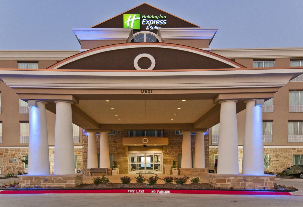 Holiday Inn Express and Suites Fort Worth North-Northlake