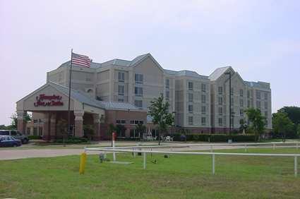 Hampton Inn and Suites Ft Worth Alliance Airport