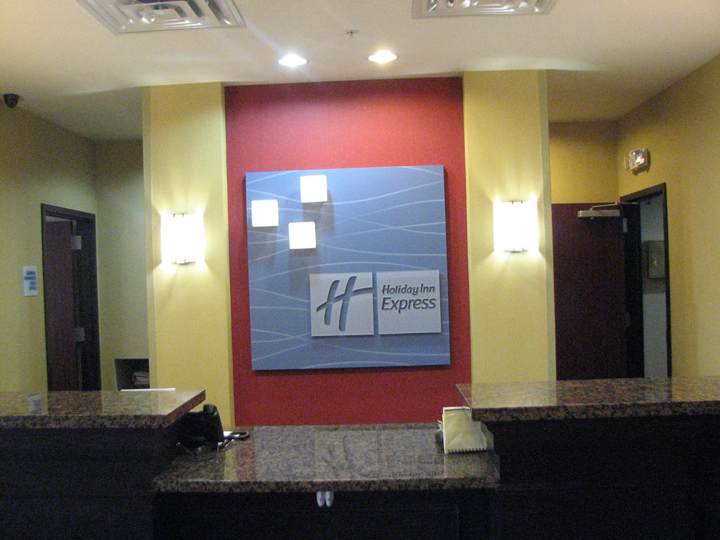 Holiday Inn Express and Suites Elk City