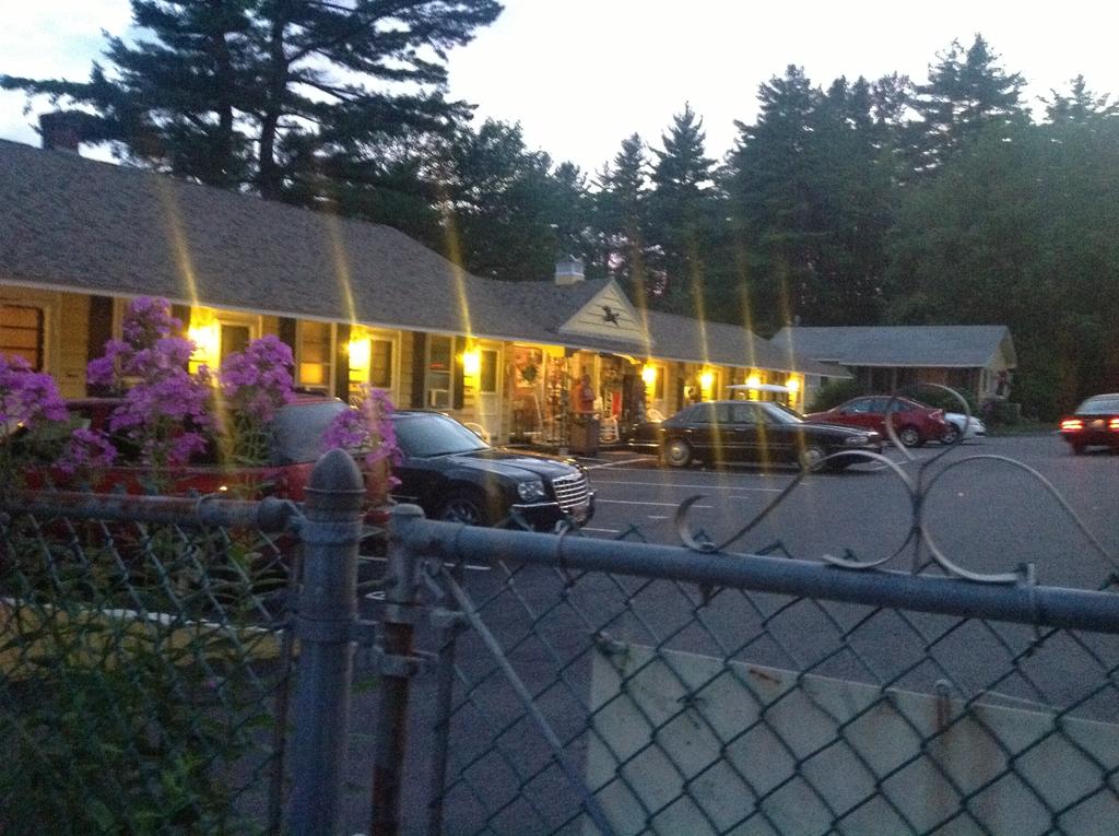 Lake Winnipesaukee Motel