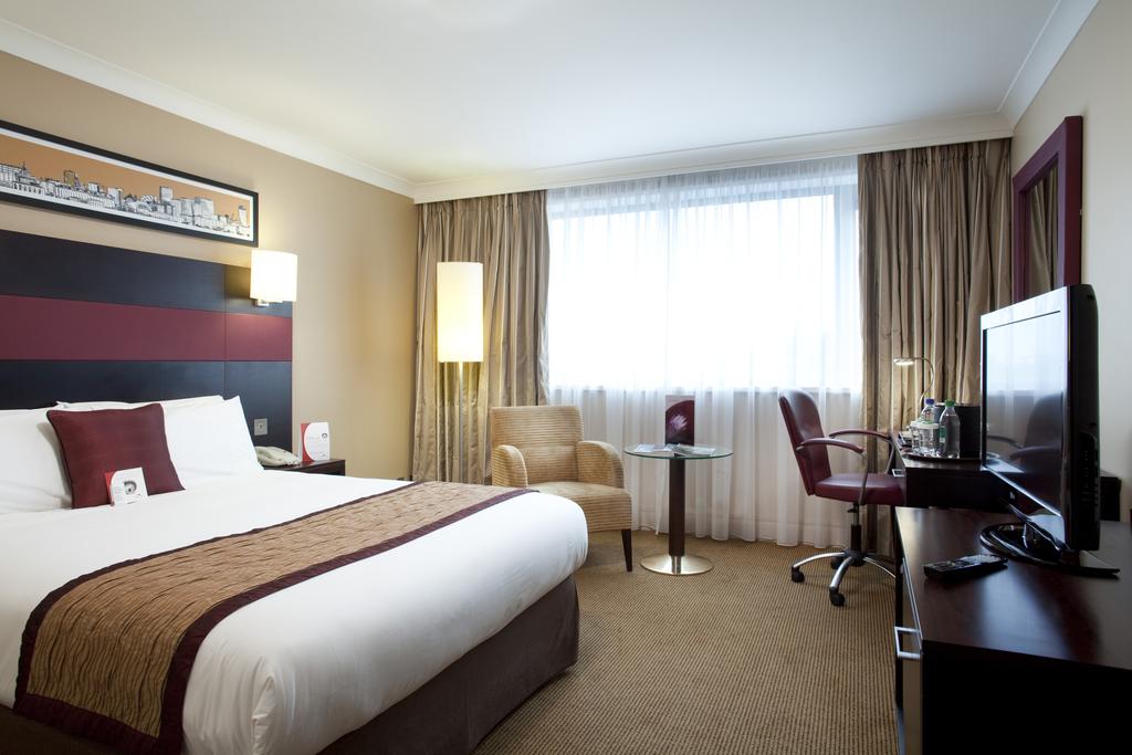 Crowne Plaza Manchester Airport