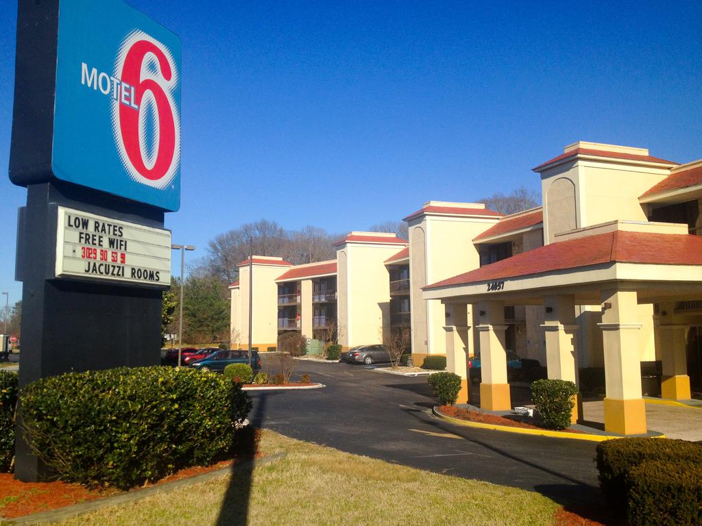 Motel 6 Seaford