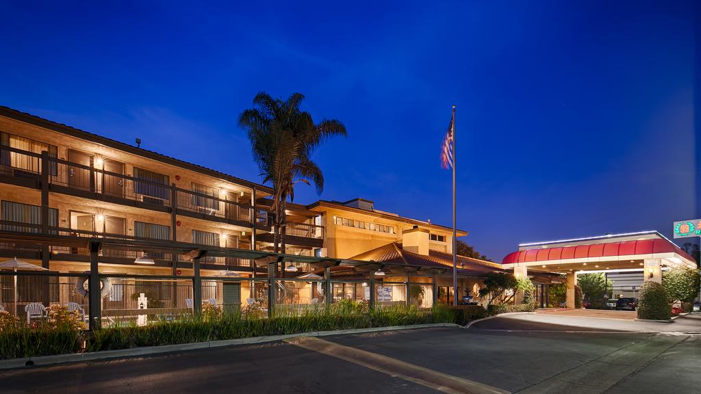 BEST WESTERN PLUS Executive Inn