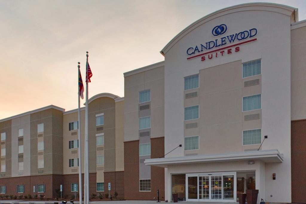 Candlewood Suites Fayetteville