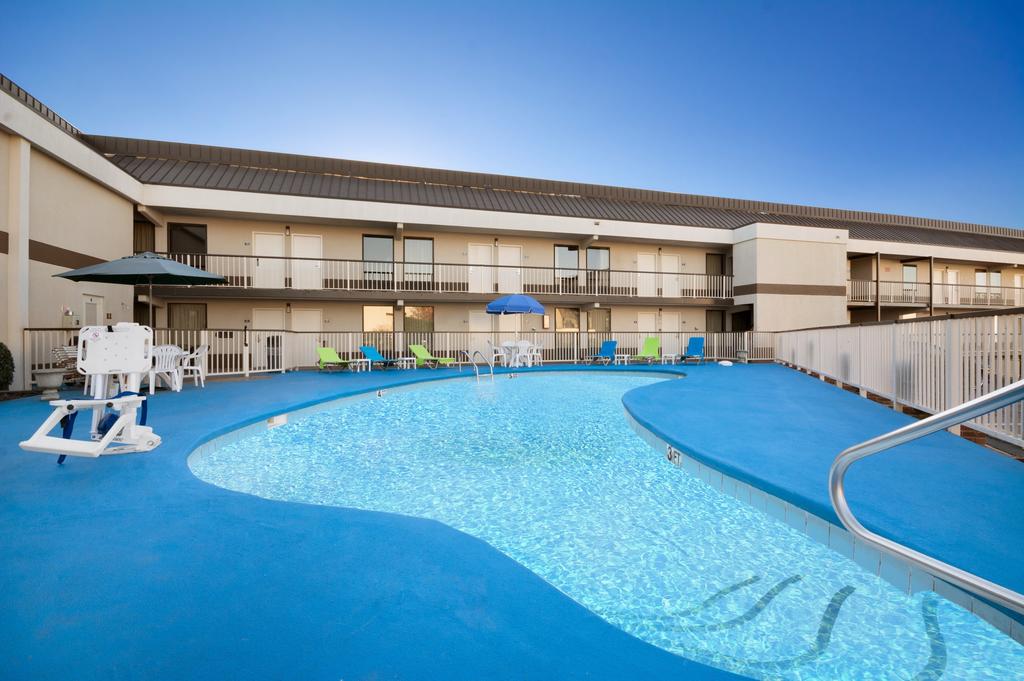 Days Inn Fayetteville Northwest Fort Bragg Area