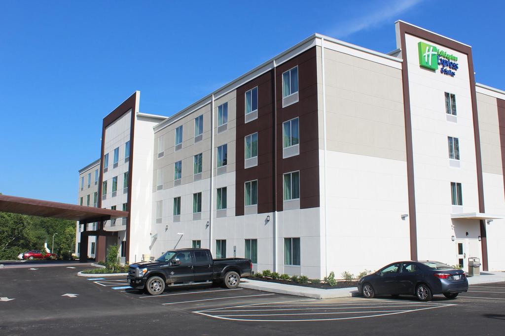 Holiday Inn Exp Stes New Cumberland