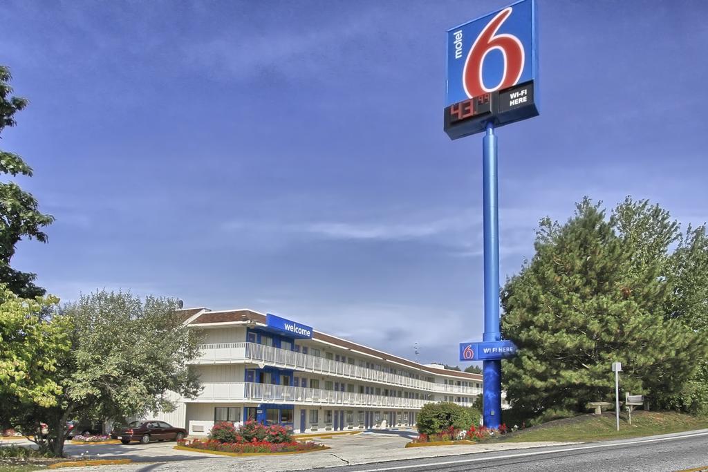 Motel 6 Harrisburg