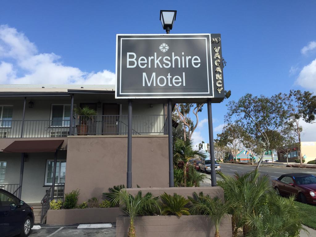 Berkshire Motor Hotel