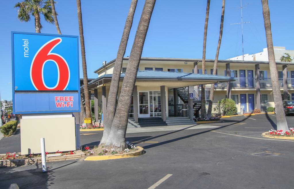 Motel 6 San Diego Airport - Harbor