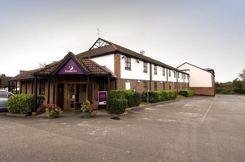 Premier Inn Wirral - Heswall