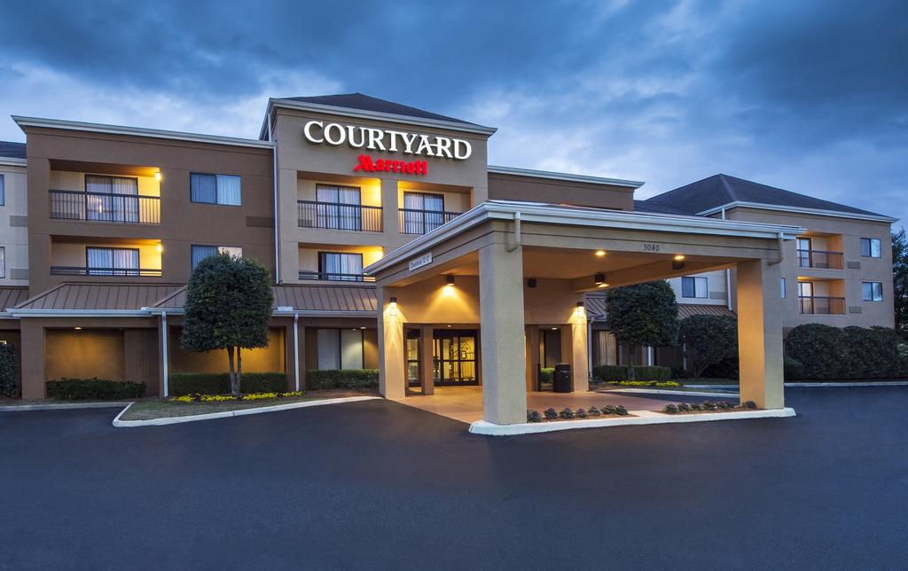 Courtyard Dothan