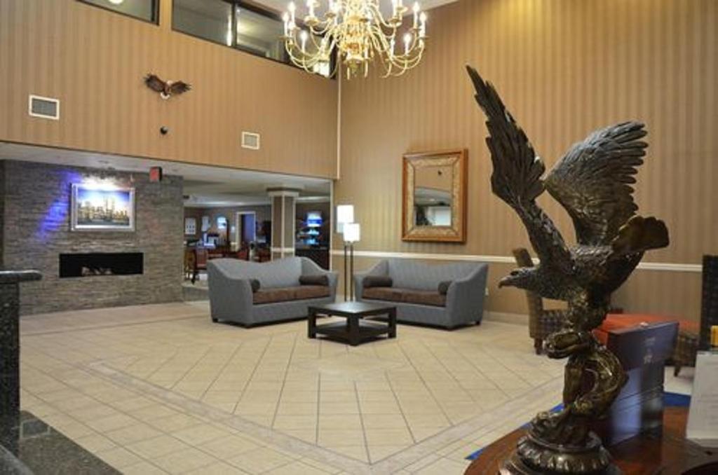 Holiday Inn Express West Point