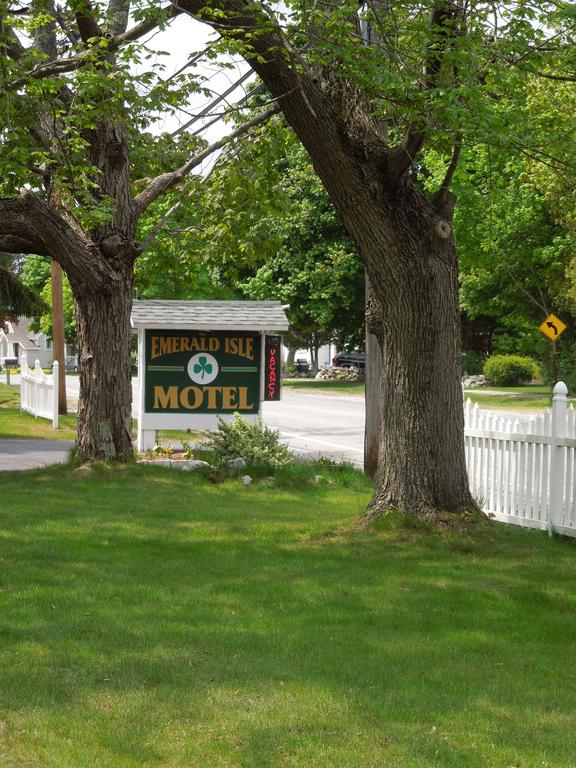 Emerald Isle Inn - Hampton