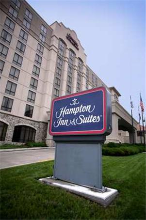 Hampton Inn and Suites Kansas City-Country Club Plaza