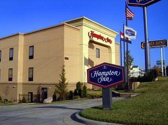 Hampton Inn MKC Near World of Fun