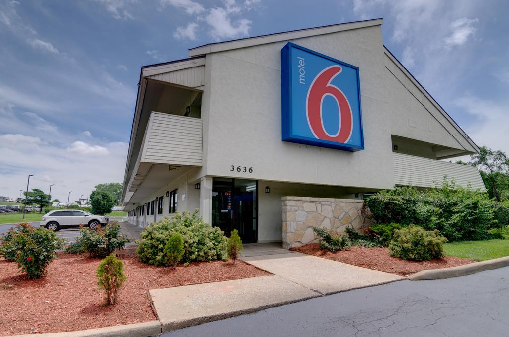 Motel 6 Kansas