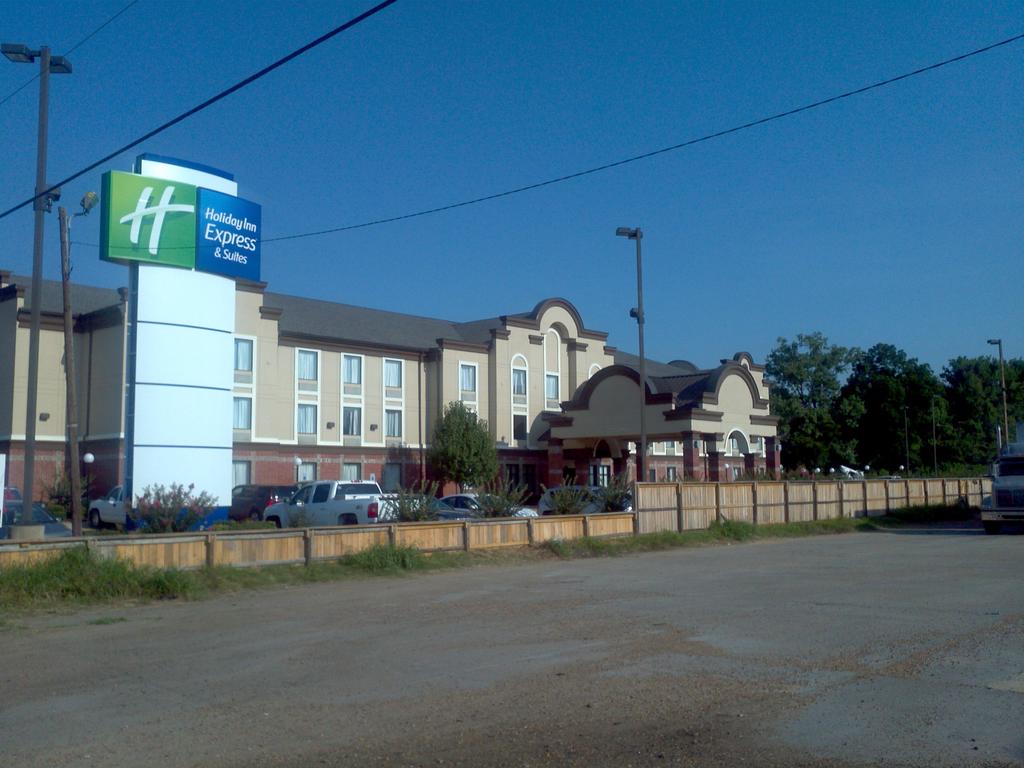 Holiday Inn Express Suites Greenville