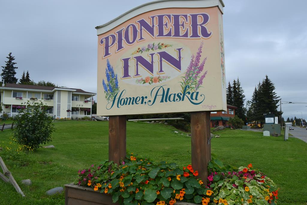 Pioneer Inn