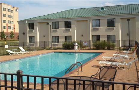 Baymont Inn and Suites Bentonville