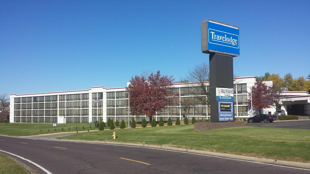 Travelodge Peoria Hotel and Conference Center