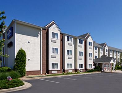 Microtel Inn and Suites by Wyndham Richmond Airport