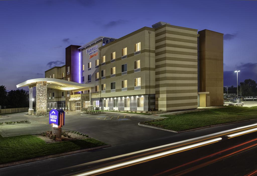 Fairfield Inn and Suites Nashville MetroCenter