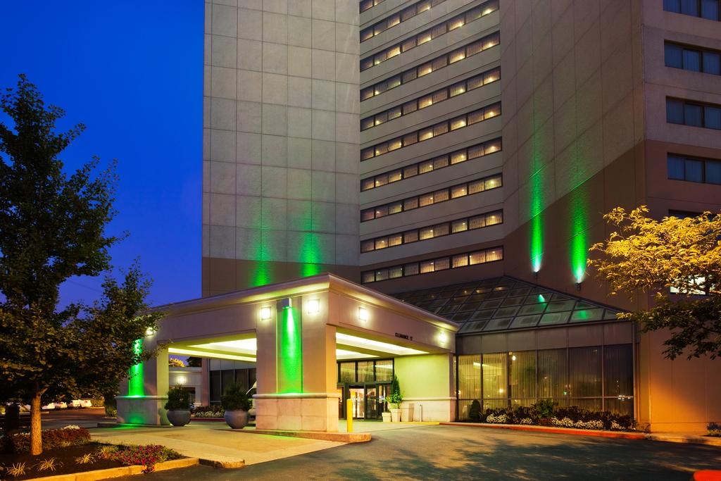 Hilton Nashville Airport