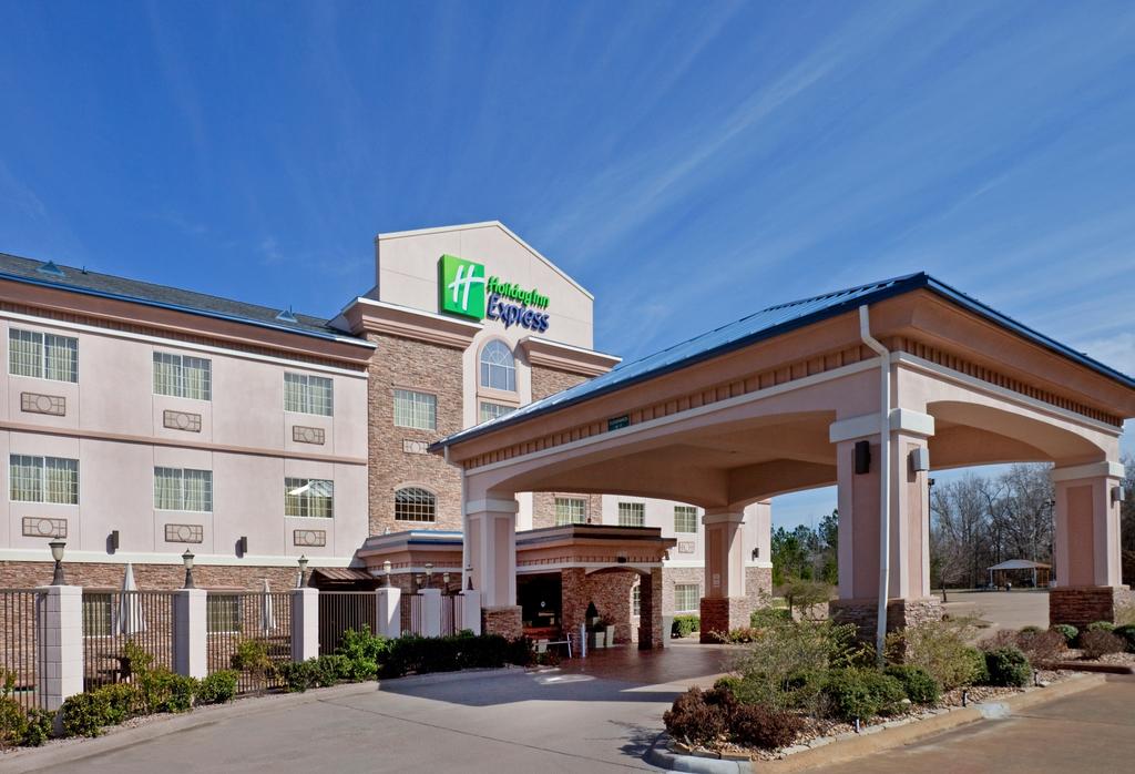 Holiday Inn Express Palestine