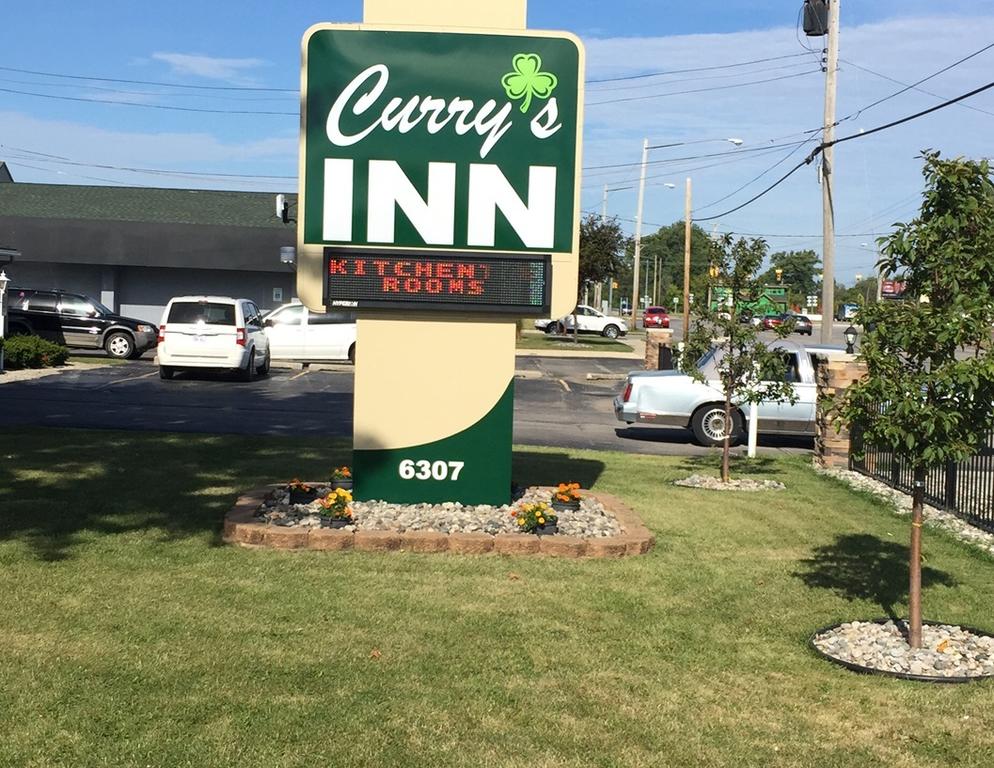 Currys Motel