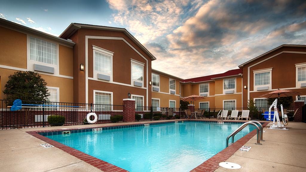 BEST WESTERN Sherwood Inn and Suites