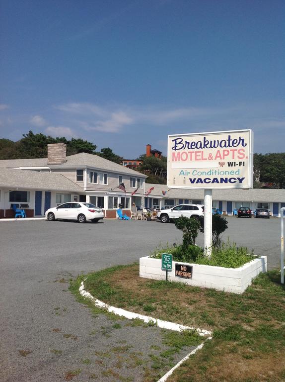 Breakwater Motel