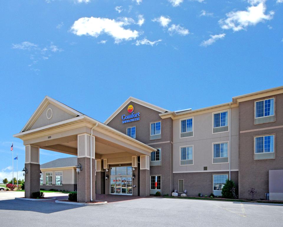 Comfort Inn and Suites Madison North