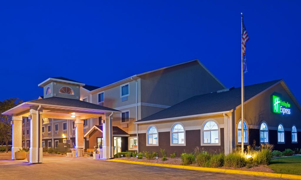 Holiday Inn Express Deforest - Madison Area