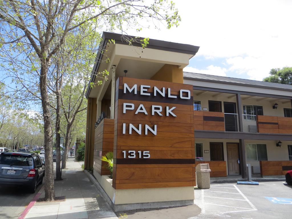 Menlo Park Inn