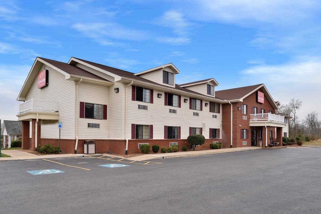 Econo Lodge Inn and Suites Shelbyville