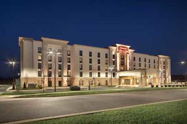 Hampton Inn and Suites Charles Town - WV