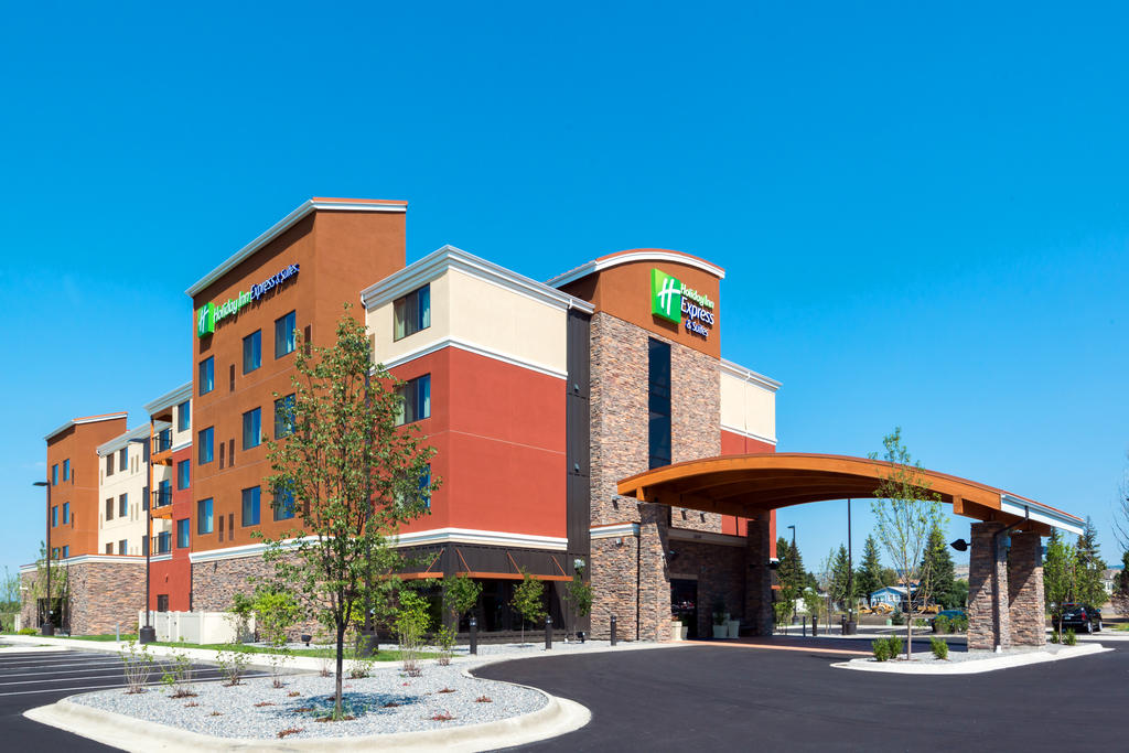 Holiday Inn Express and Suites Butte Southeast