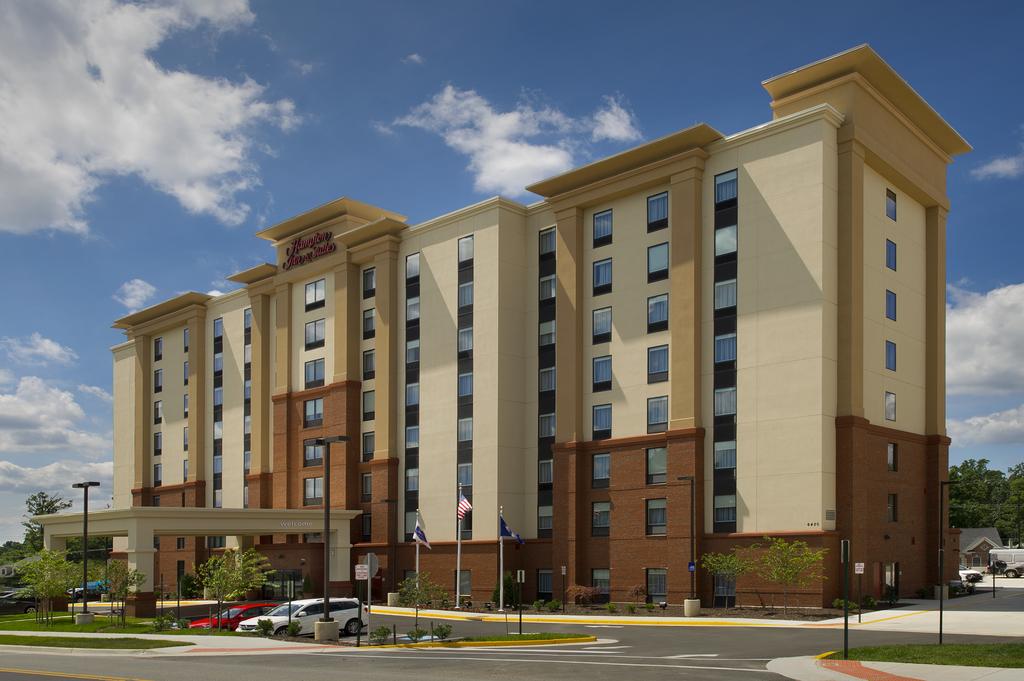 Hampton Inn and Suites Falls Church