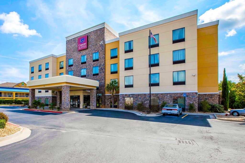 Comfort Suites Byron