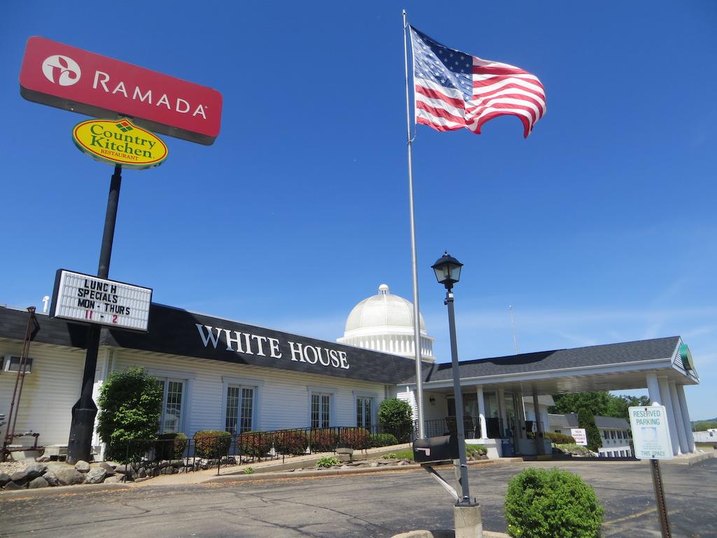 Ramada Richland Center