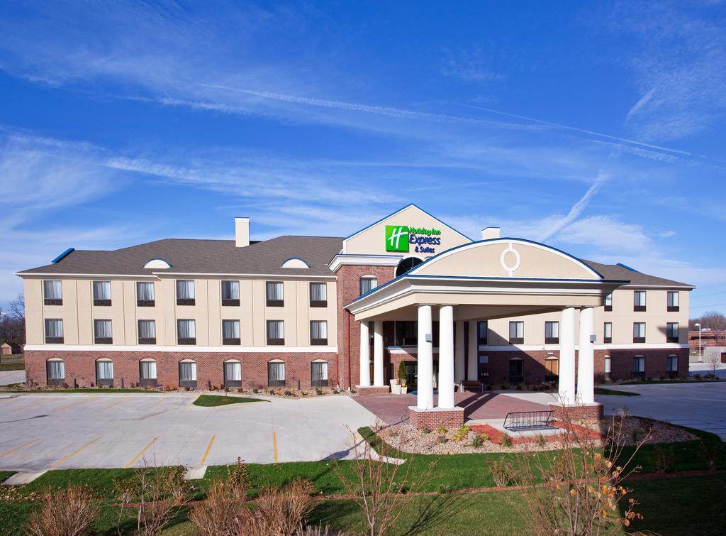 Holiday Inn Express Suites East Lansing