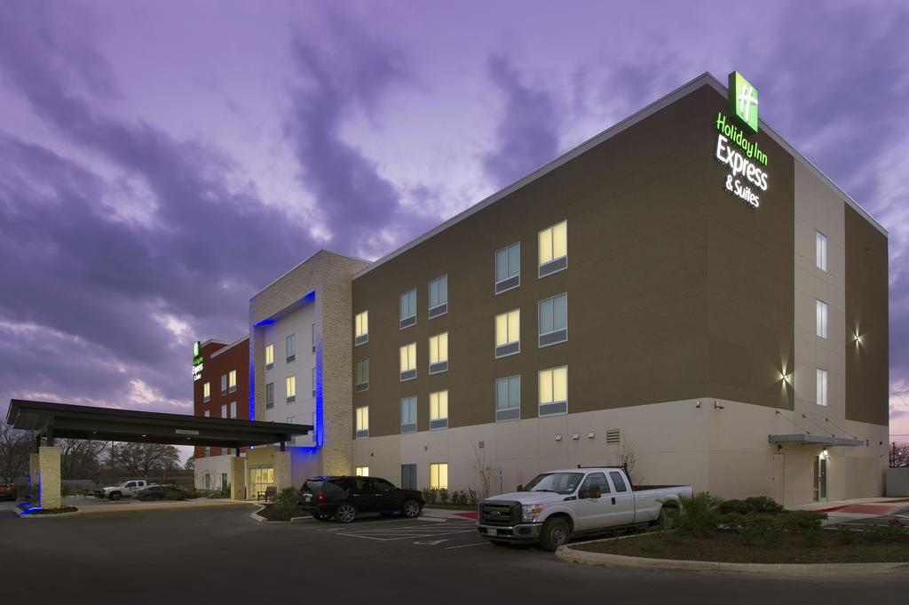 Holiday Inn Exp Stes New Braunfels