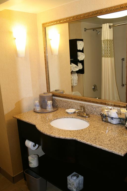 Hampton Inn and Suites Memphis-Wolfchase Galleria