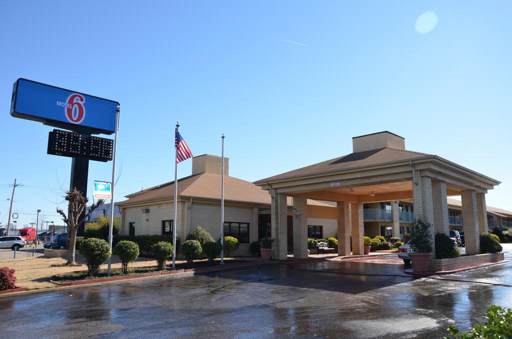 Motel 6 Memphis - Graceland