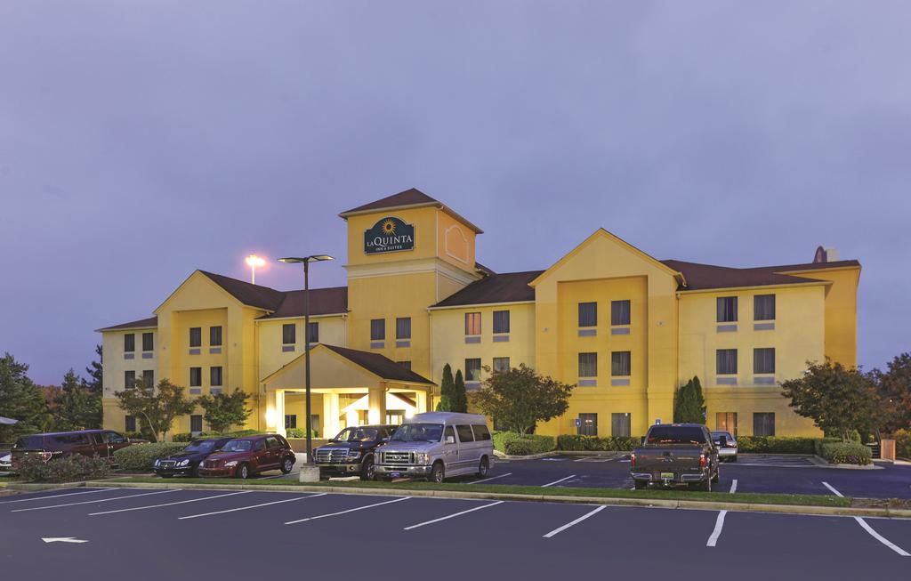 La Quinta Inn and Suites Locust Grove