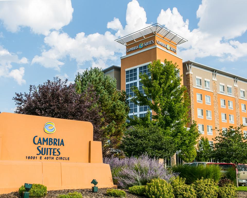 Cambria hotel and suites Denver Intl Airport