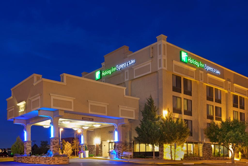 Holiday Inn Express Aurora